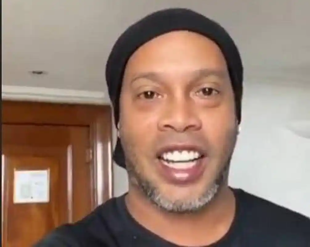 成为许多人 成为许多人